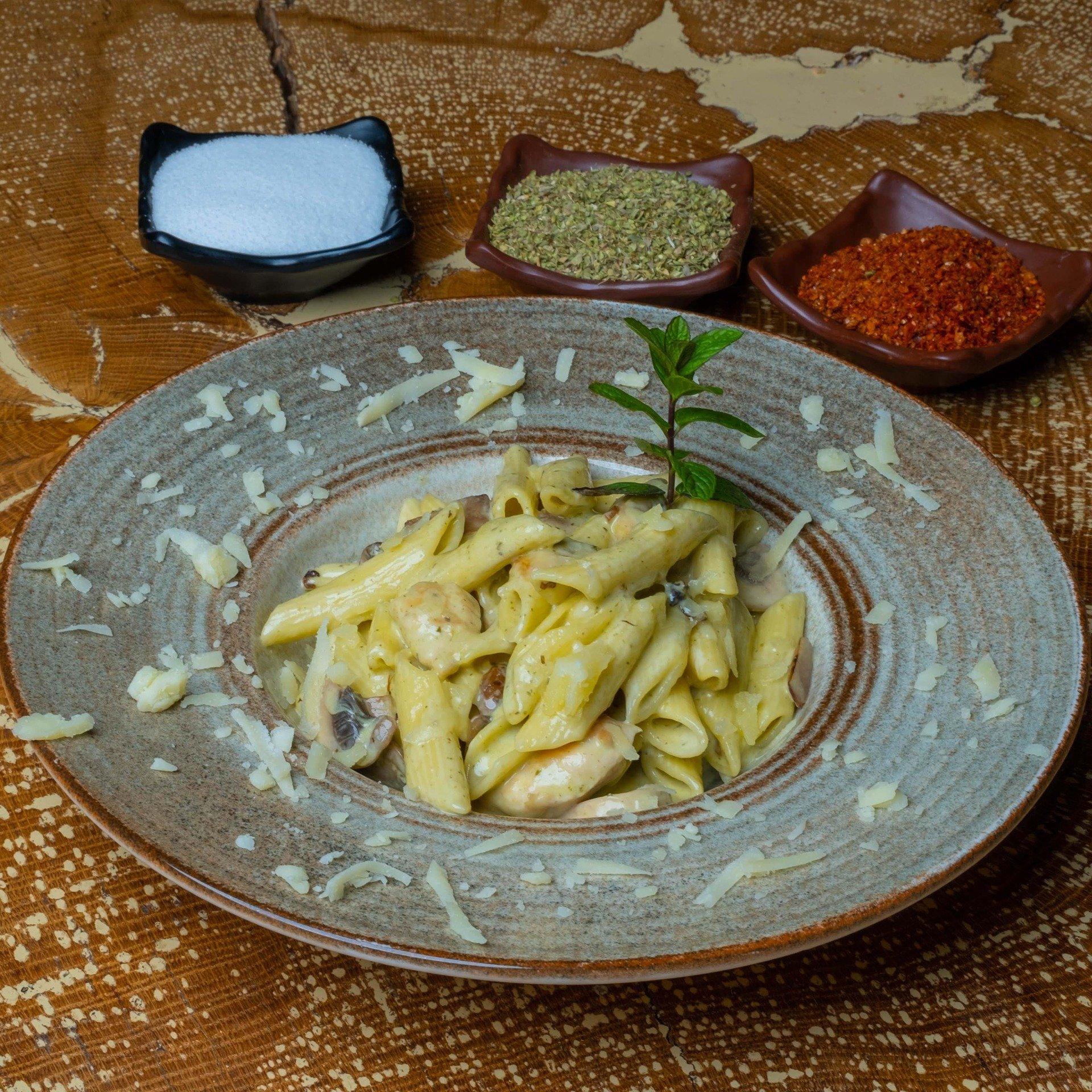 Kremalı Tavuklu Penne